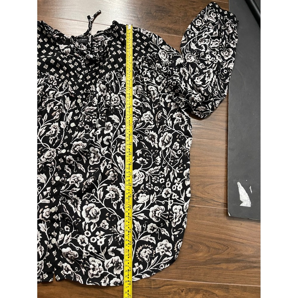 Lucky Brand Womens 2X Black White Floral Long Sleeve Button Down Blouse Tie Neck - Picture 6 of 6